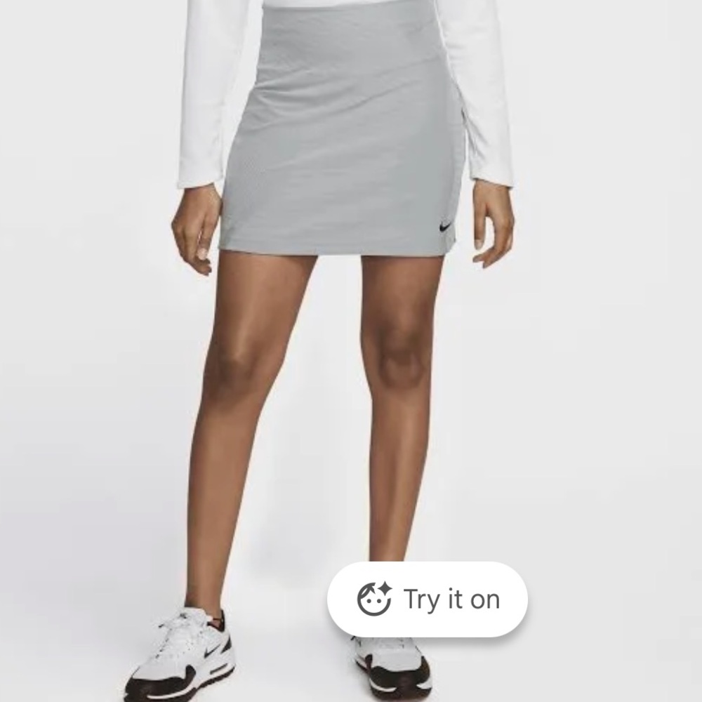 Nike Skort Dri Fit Large Woman’s Gray built in shorts